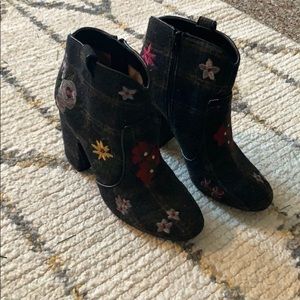 Cute patterned ankle booties